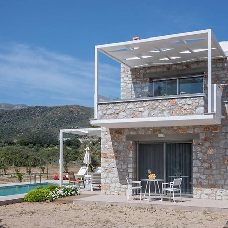 Cedar Bay Beachside Villas Palaiochora Exteriér fotografie