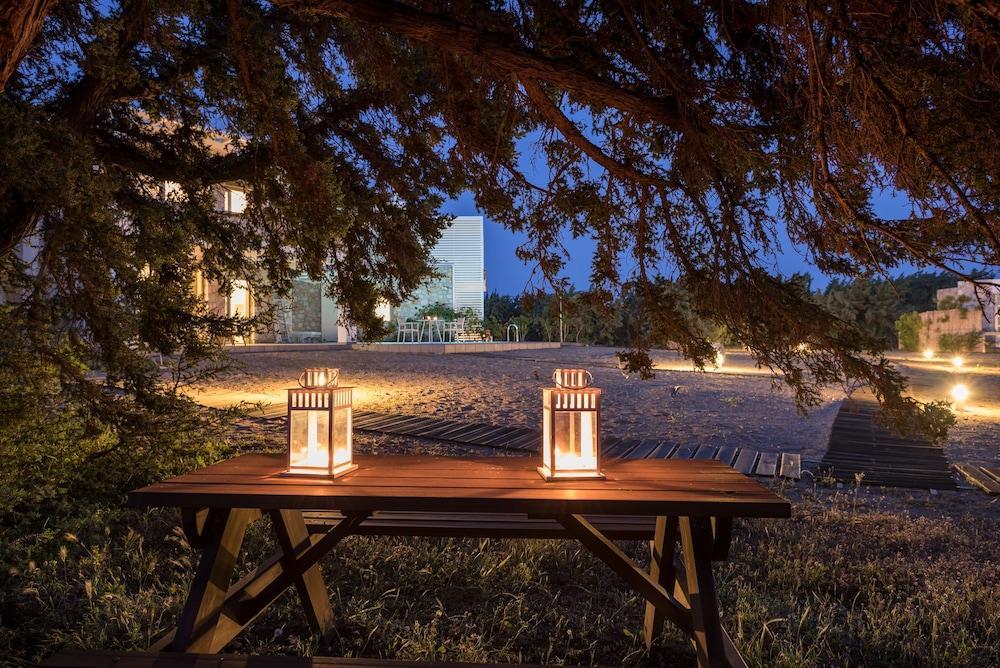 Cedar Bay Beachside Villas Palaiochora Exteriér fotografie