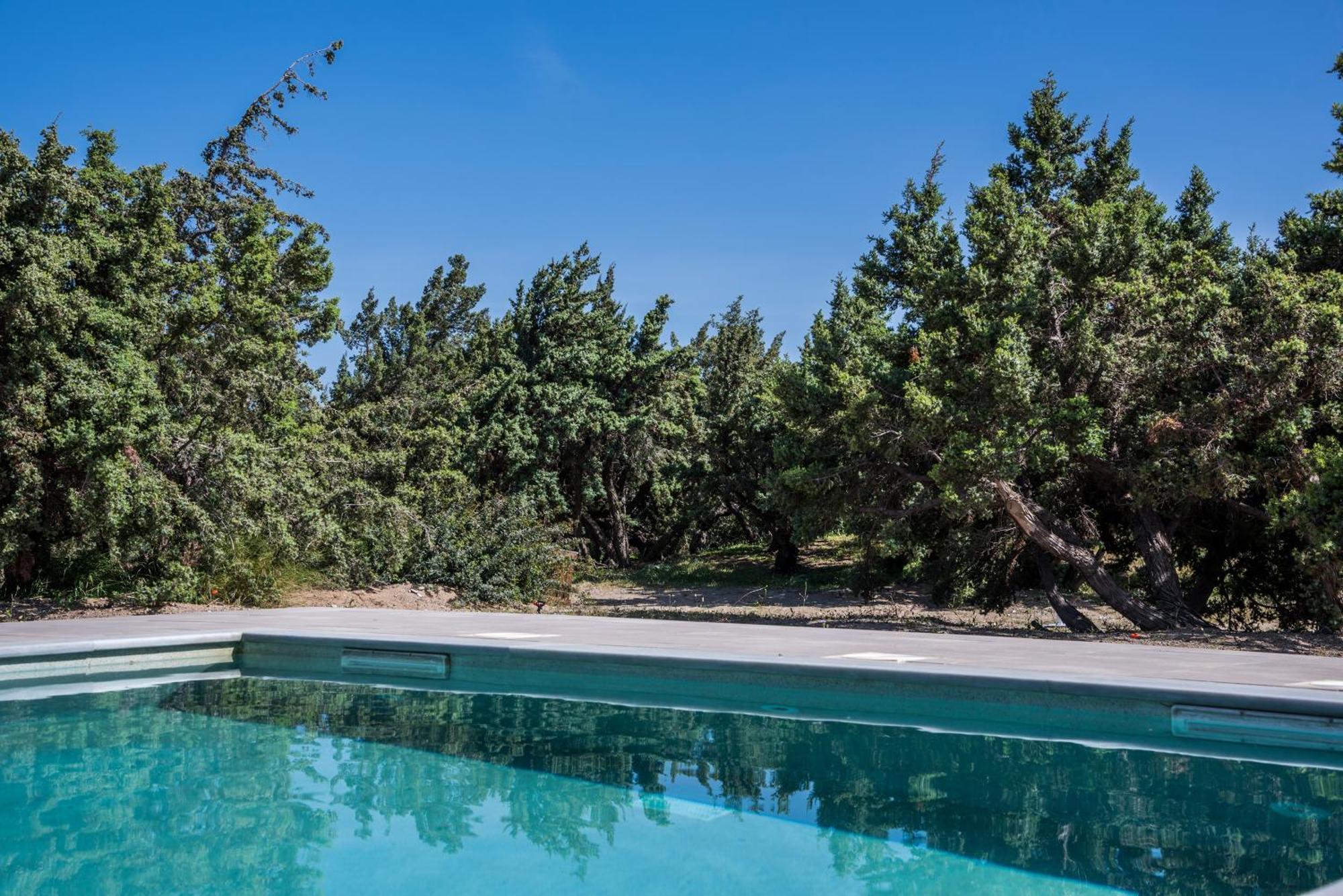 Cedar Bay Beachside Villas Palaiochora Exteriér fotografie
