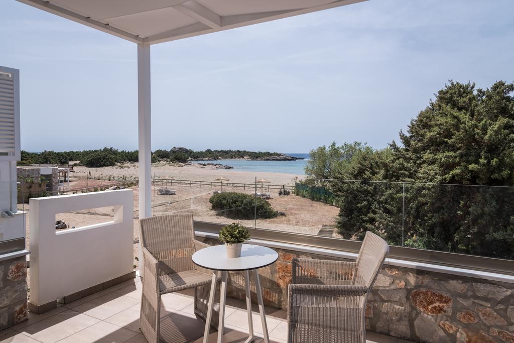Cedar Bay Beachside Villas Palaiochora Exteriér fotografie