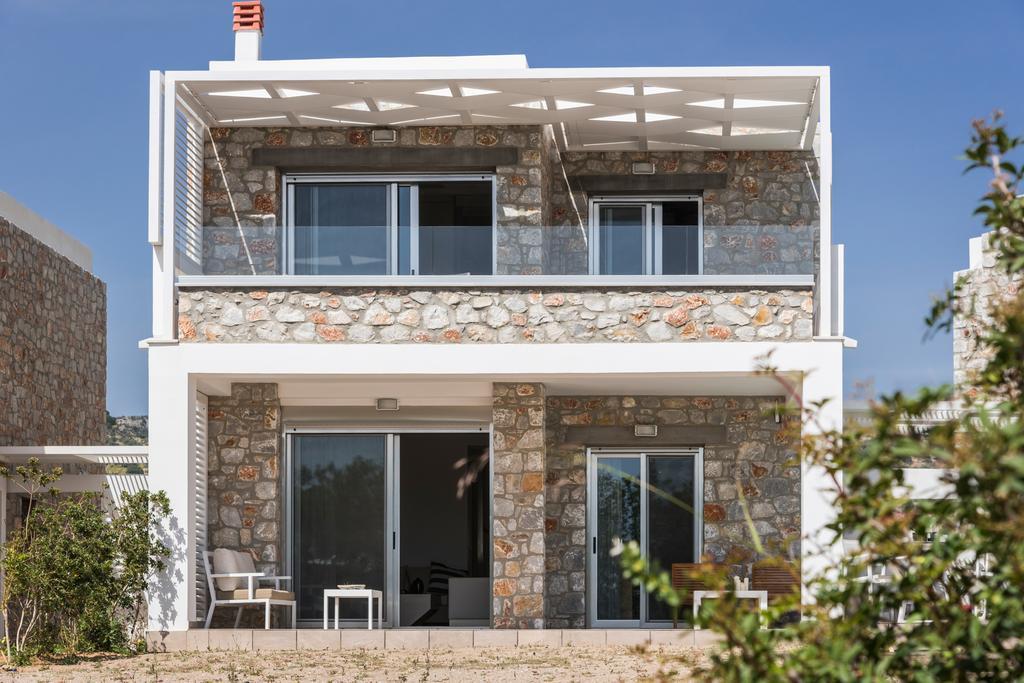 Cedar Bay Beachside Villas Palaiochora Exteriér fotografie