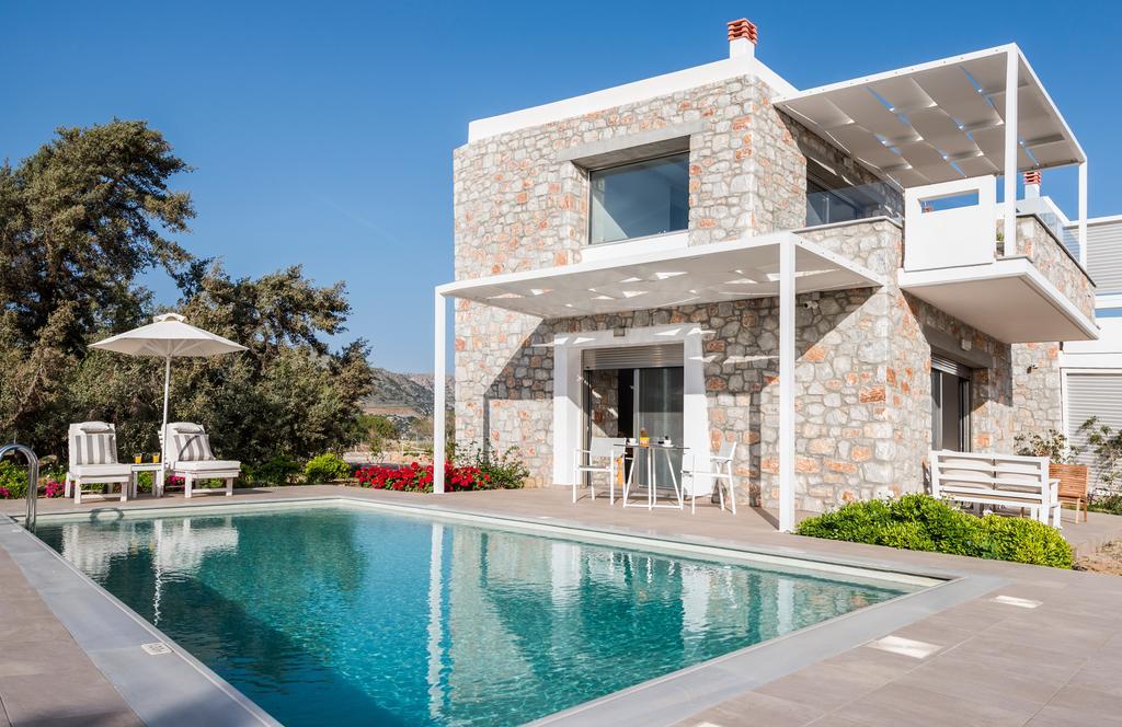 Cedar Bay Beachside Villas Palaiochora Exteriér fotografie